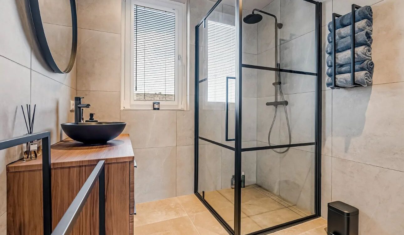 Rots Timmerwerken Badkamer badkamerrenovatie Assen